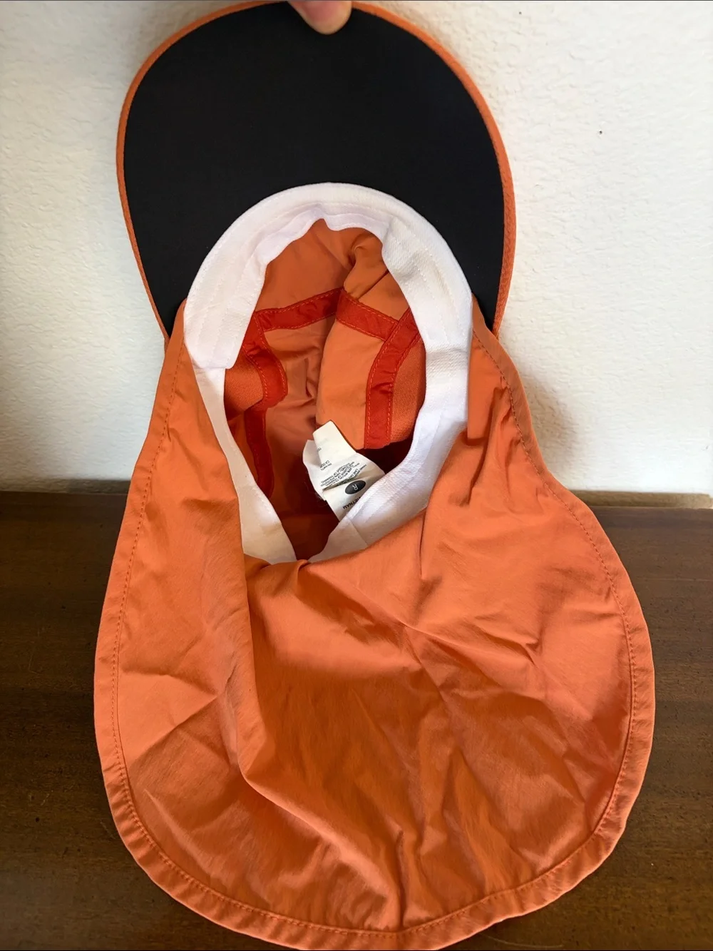 Mountain Hardware Women’s Orange Sun Protection Hat